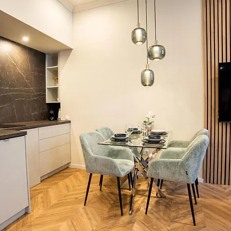 D3 - In The Center Of Appartamento *