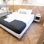 Daire D3 - In The Center Of *